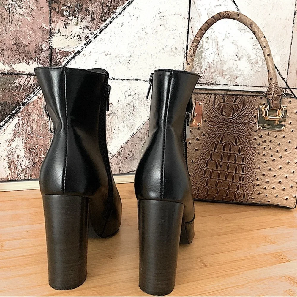 BILLINI MABELLE Princess Polly Ankle Boots in Black Size 8